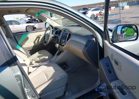 2005 Toyota Highlander V6 from USA, damaged, VIN JTEEP21A150118307